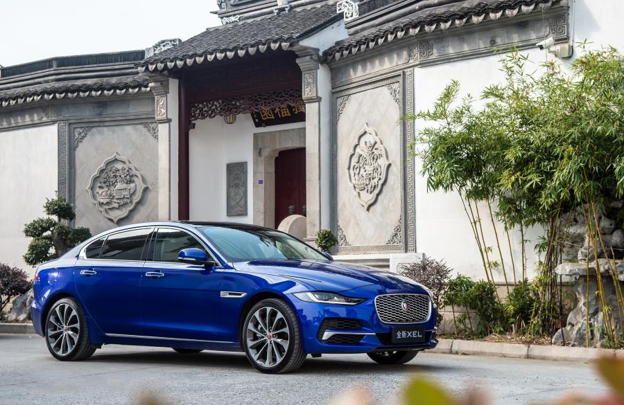  Jaguar XE L P200 S 2019 года  (CN) (фото 14 из 32)